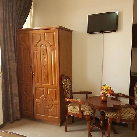 Comfort Zone Guest House & Pension Addis Ababa Exterior photo